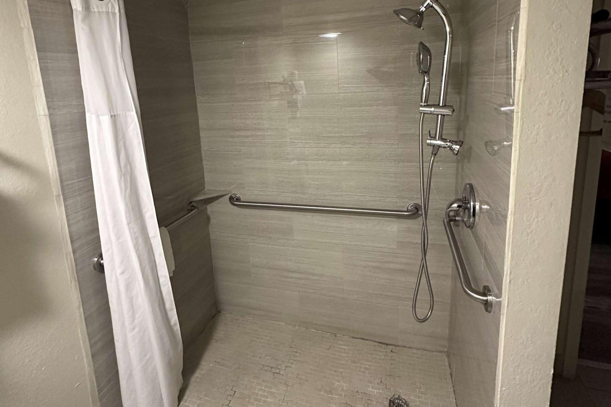 Super 8 By Wyndham Athens Tx Ξενοδοχείο Εξωτερικό φωτογραφία